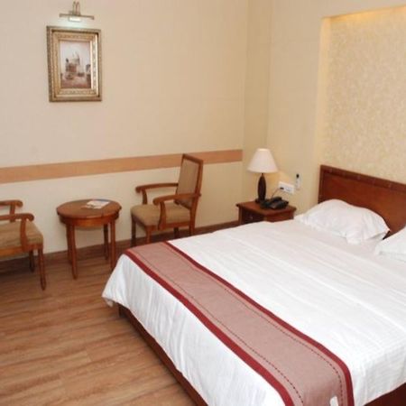 Indian Summer Hotels Pvt Ltd Лудяна Екстериор снимка